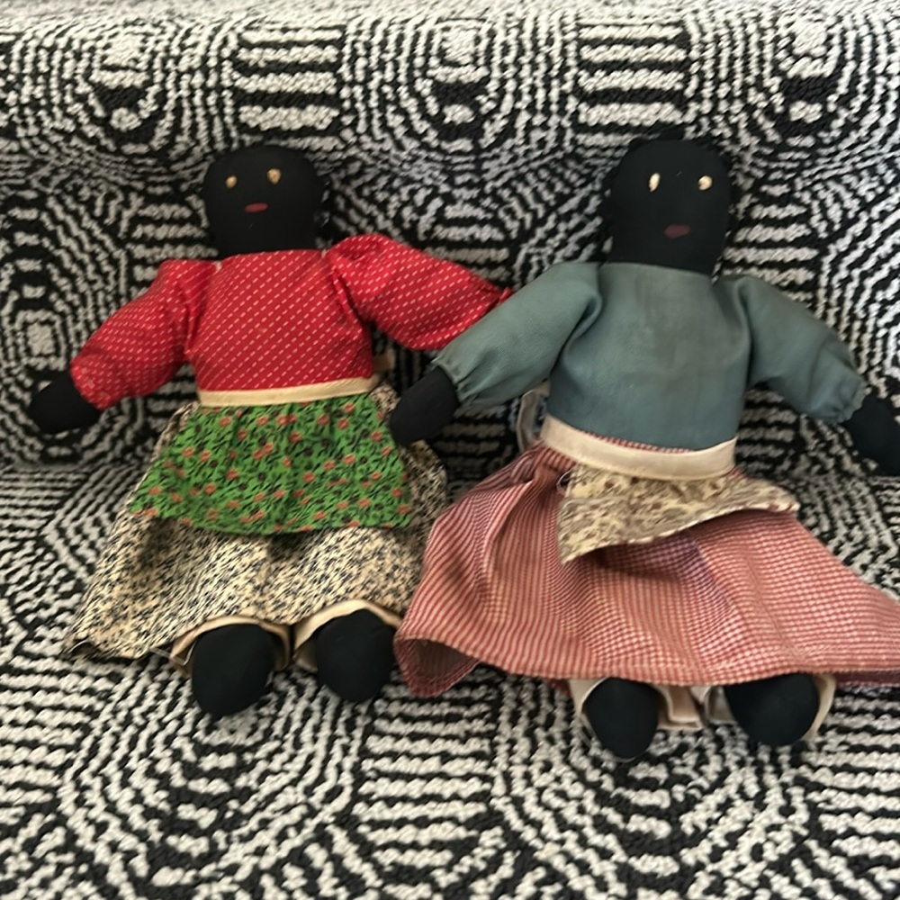 Rare Set of 2 Small Fairfield Folk Art Dolls-1984
